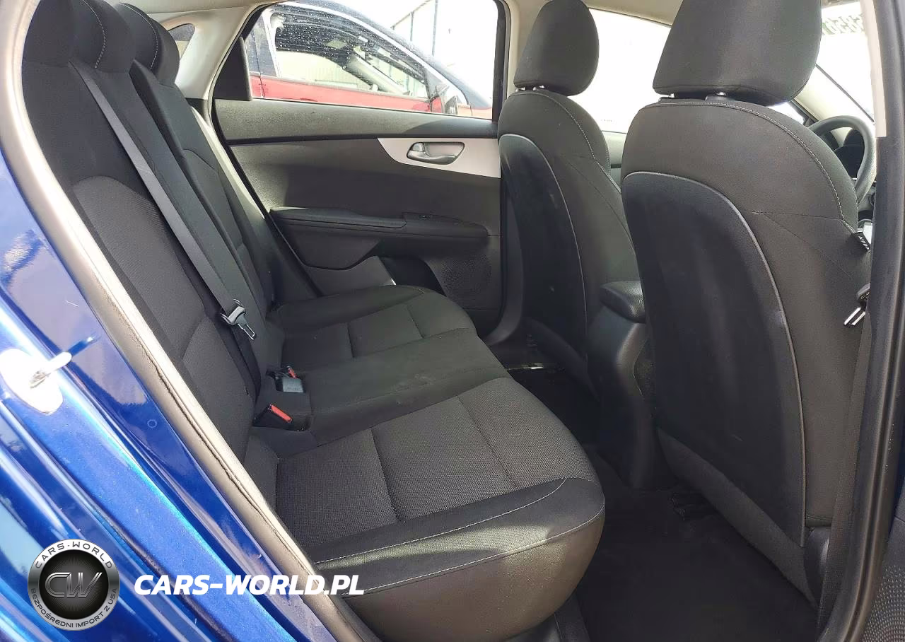 2023 Kia Forte Lxs VIN:3KPF24AD6PE585956 - 10