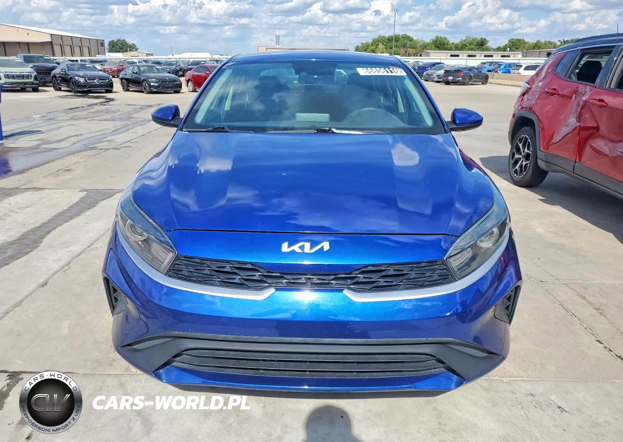 2023 Kia Forte Lxs VIN:3KPF24AD6PE585956 - 5