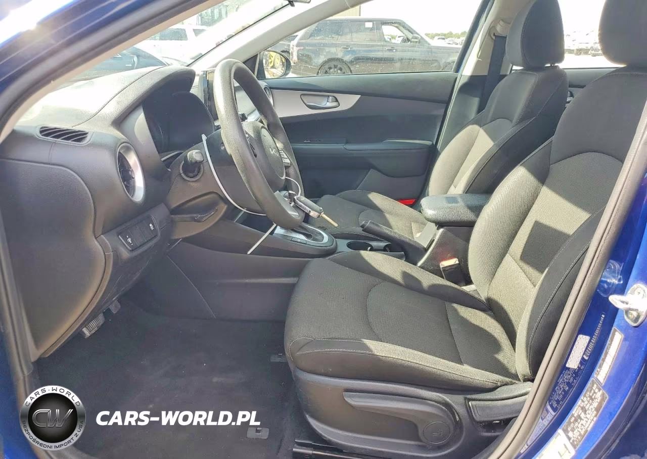 2023 Kia Forte Lxs VIN:3KPF24AD6PE585956 - 7