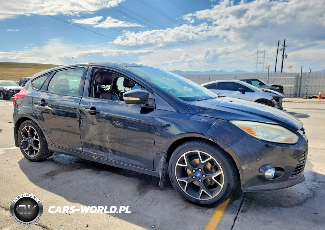 2012 Ford Focus Se VIN:1FAHP3K22CL173140 - 4