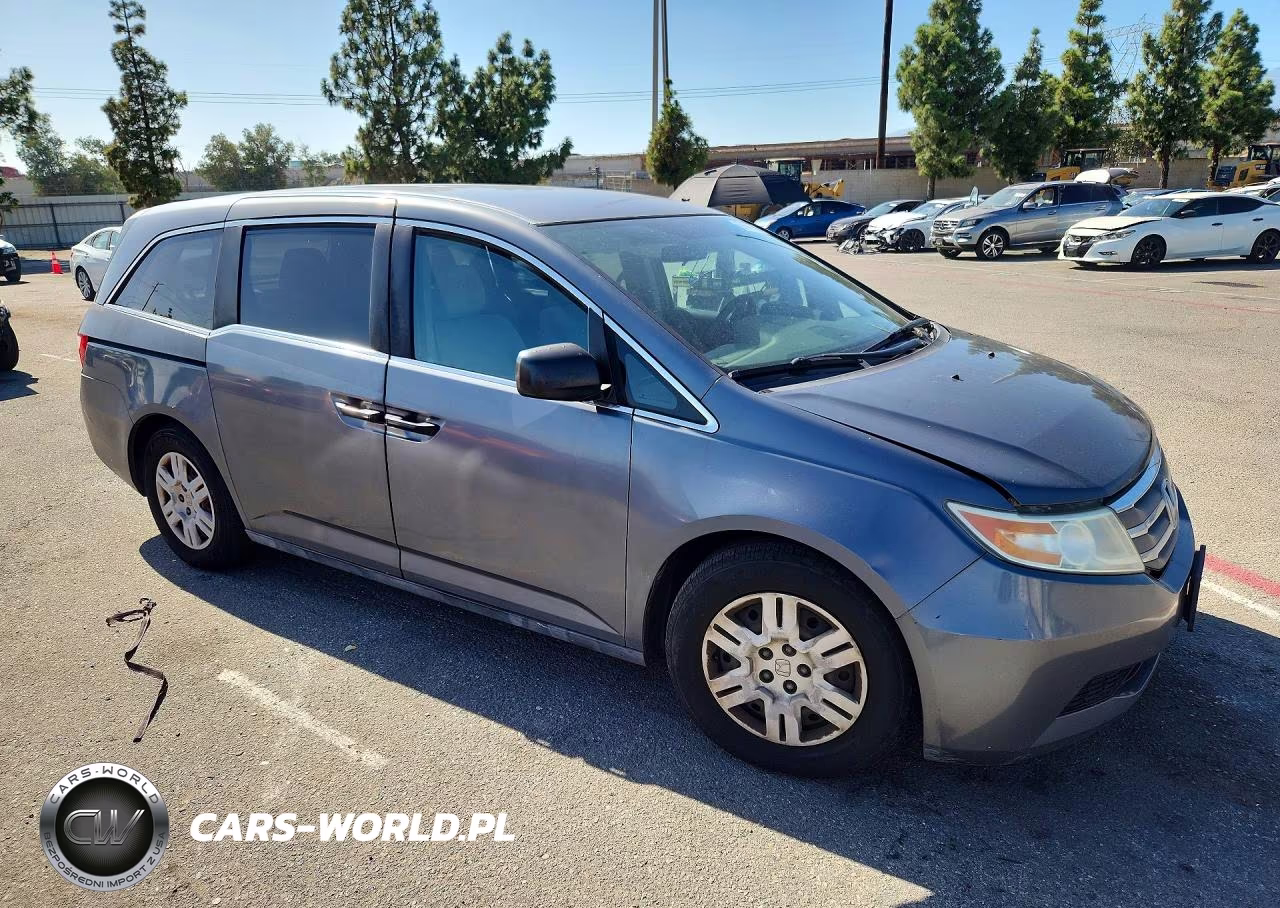 2012 Honda Odyssey Lx VIN:5FNRL5H24CB107544 - 4
