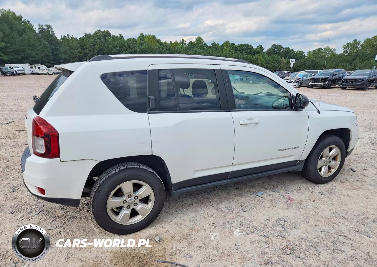 2014 Jeep Compass Sport VIN:1C4NJCBA7ED743006 - 3