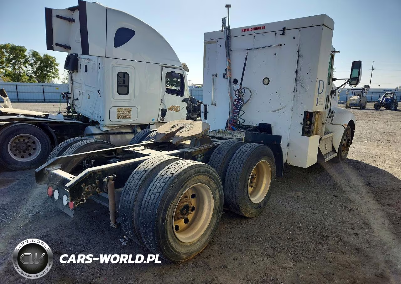 2015 Kenworth Construction T660 VIN:1NKAD39X0FJ455863 - 3