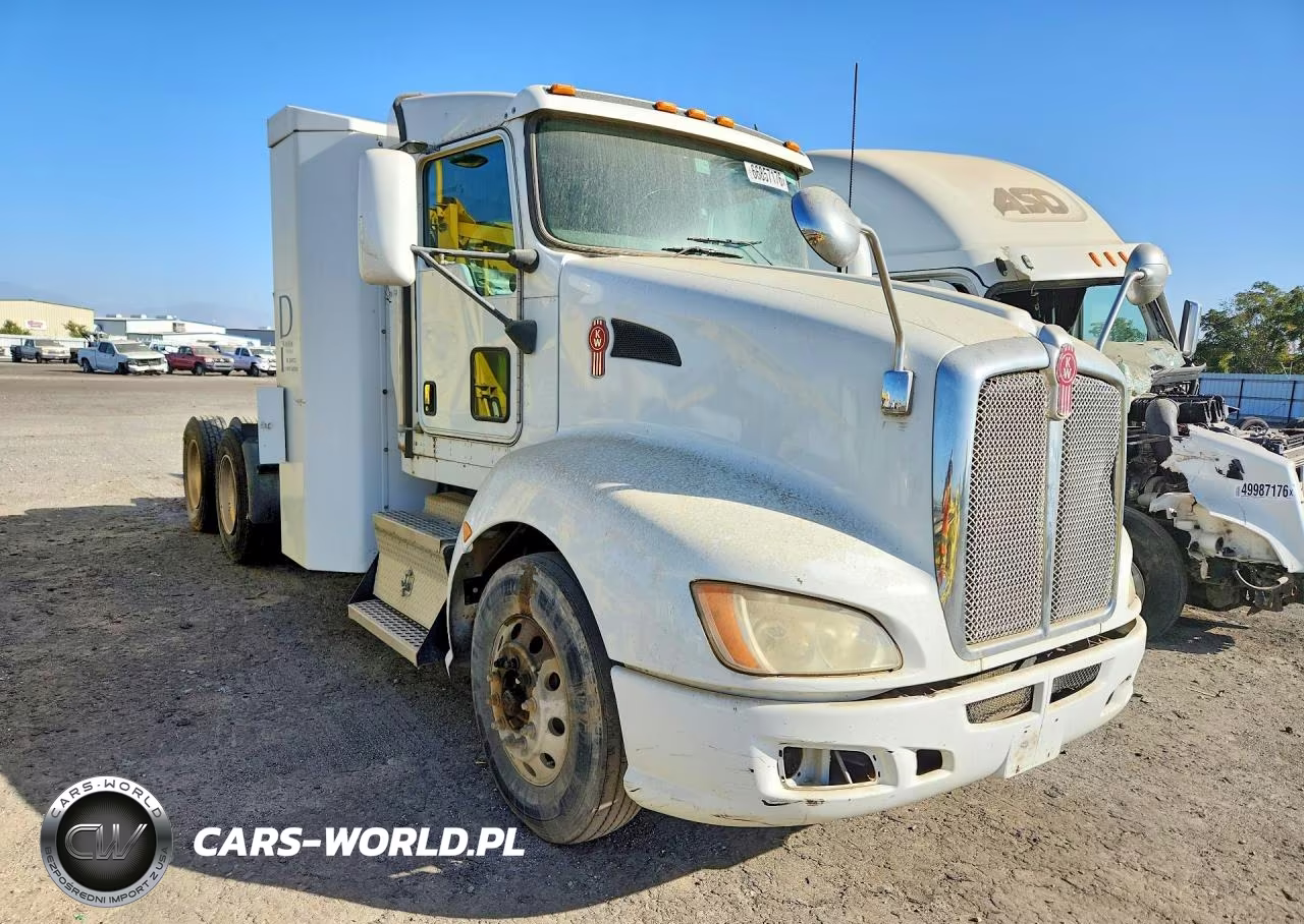 2015 Kenworth Construction T660 VIN:1NKAD39X0FJ455863 - 4