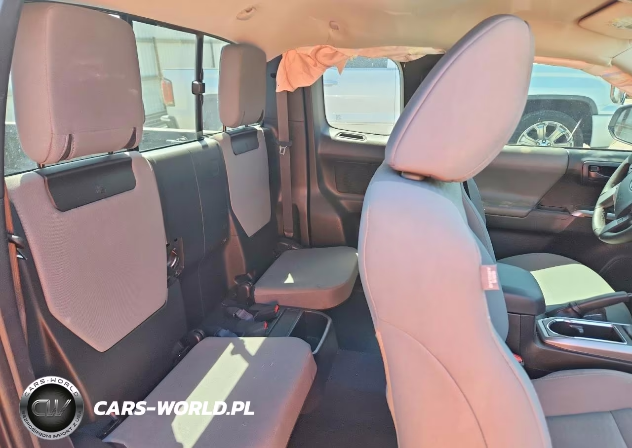 2018 Toyota Tacoma Sr5 V6 VIN:5TFRZ5CN3JX062468 - 10