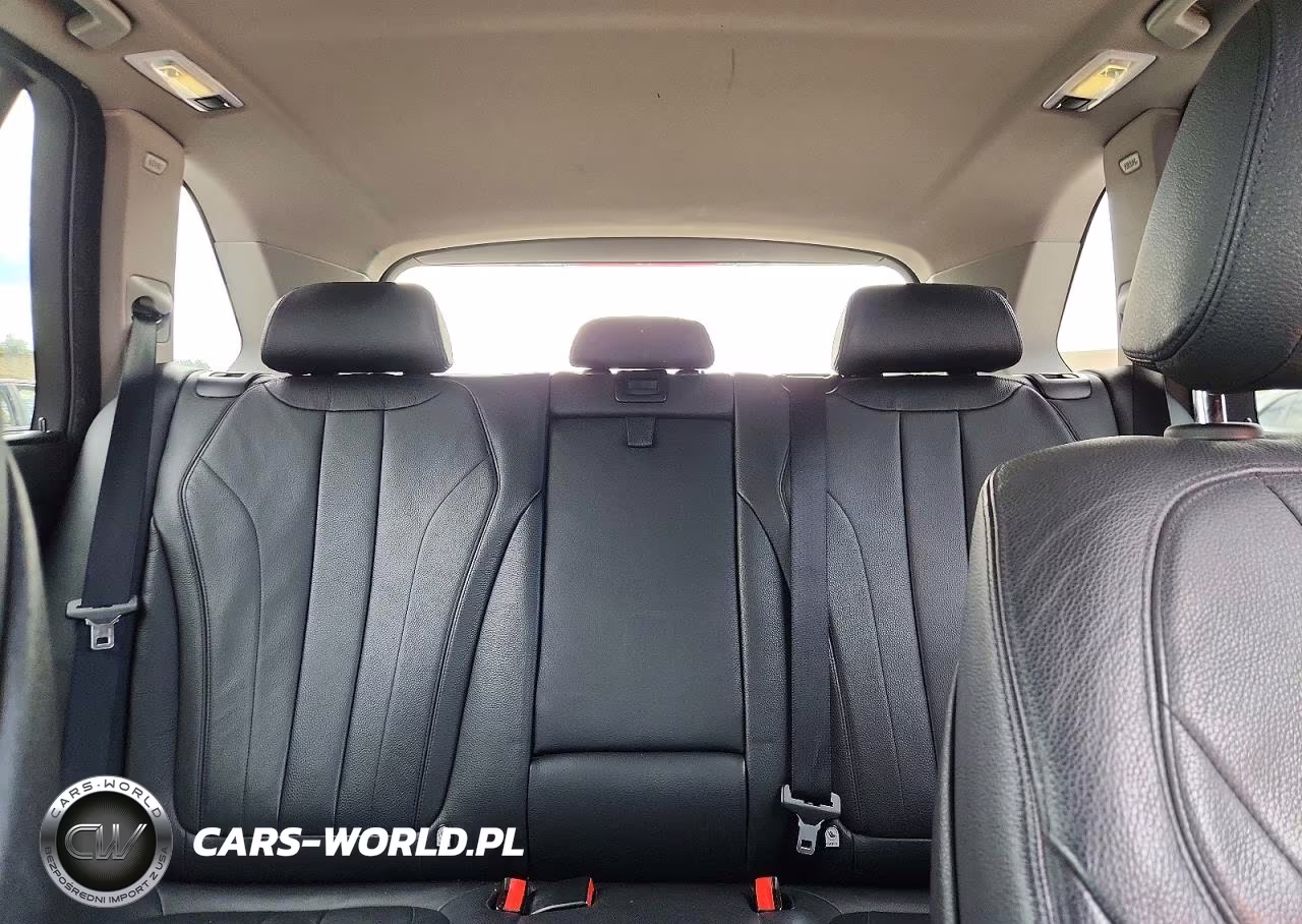 2015 BMW X5 xDrive35I VIN:5UXKR0C58F0K66489 - 10