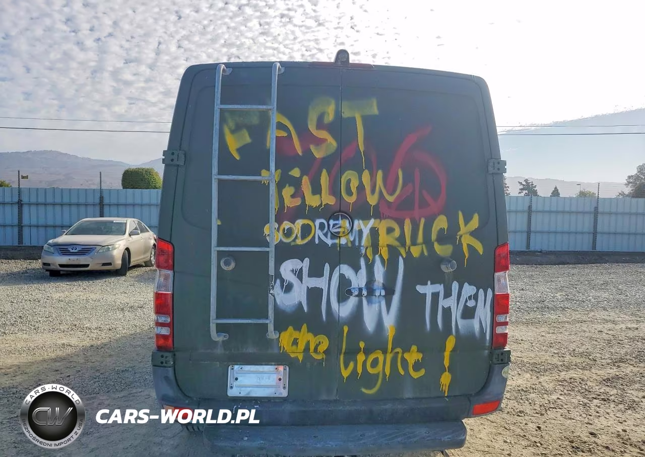 2013 Mercedes-Benz Sprinter 2500 VIN:WD3PE7CC1D5763985 - 6