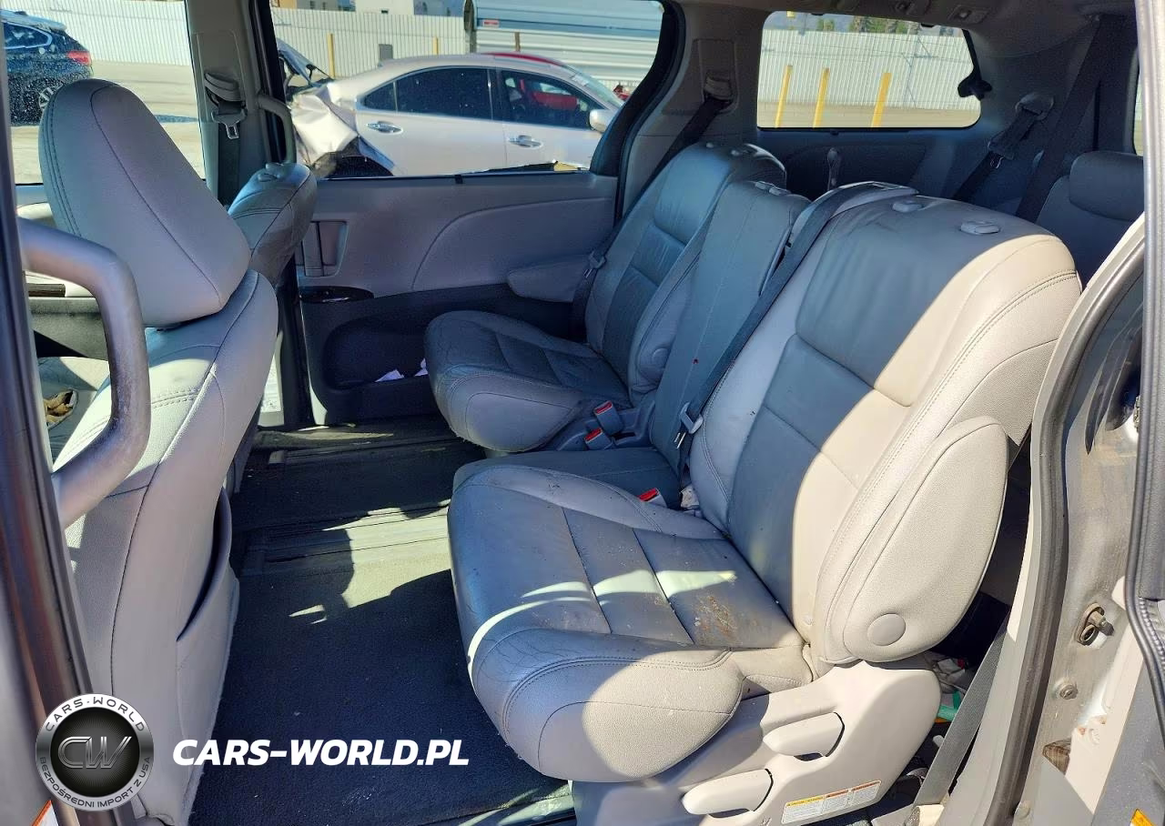 2016 Toyota Sienna Xle 8-Passenger VIN:5TDYK3DC4GS742198 - 11