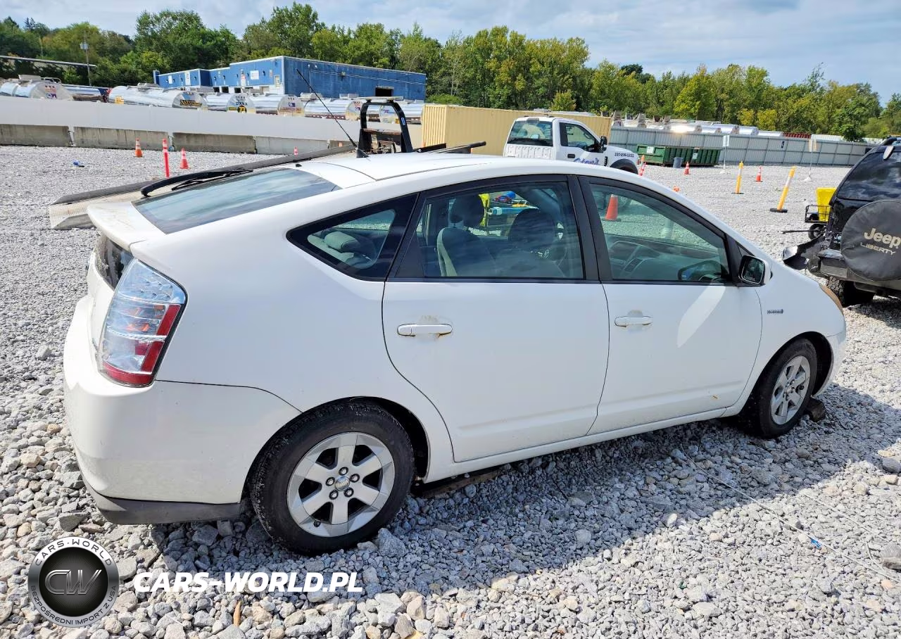 2008 Toyota Prius Base VIN:JTDKB20U283325616 - 3