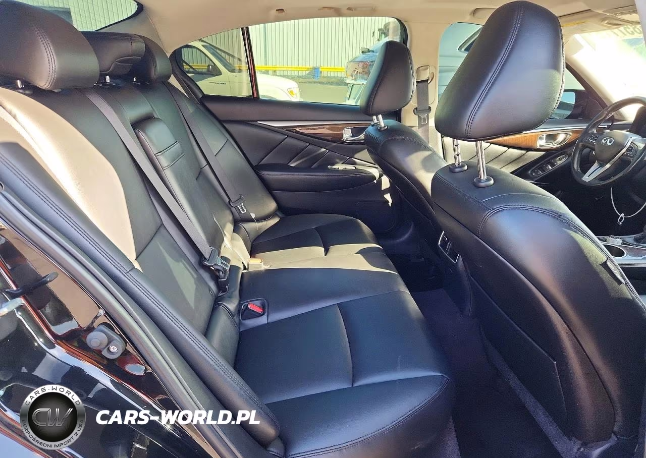 2019 Infiniti Q50 Luxe VIN:JN1EV7AP7KM519086 - 10