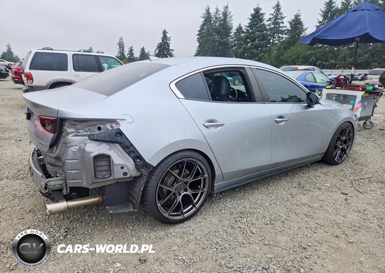2020 Mazda 3 Preferred VIN:3MZBPBDM8LM131379 - 3