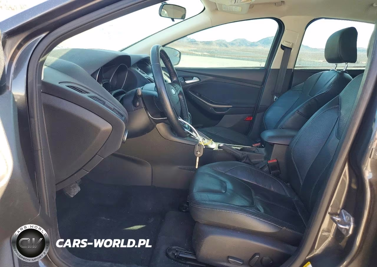 2016 Ford Focus Se VIN:1FADP3K21GL311755 - 7