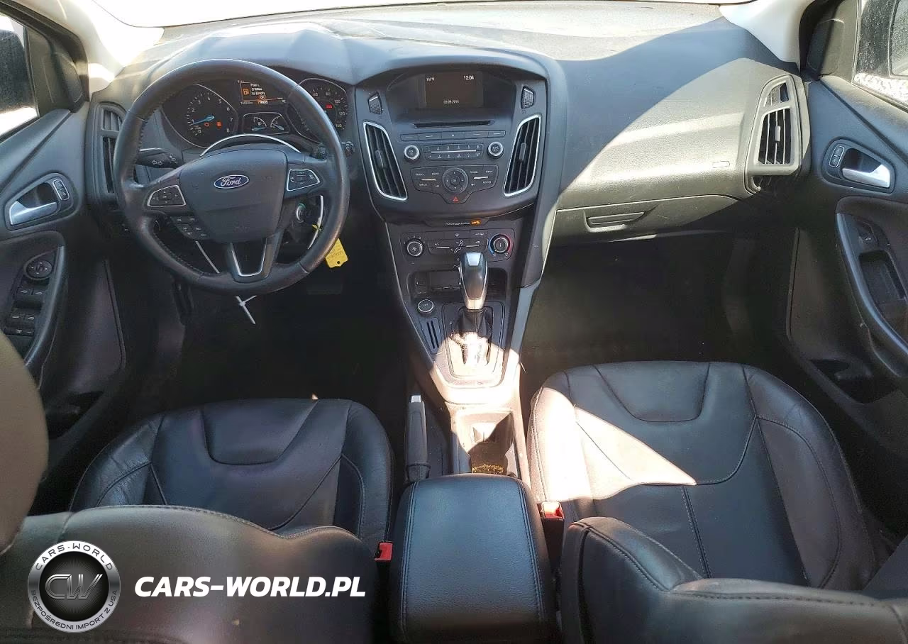 2016 Ford Focus Se VIN:1FADP3K21GL311755 - 8