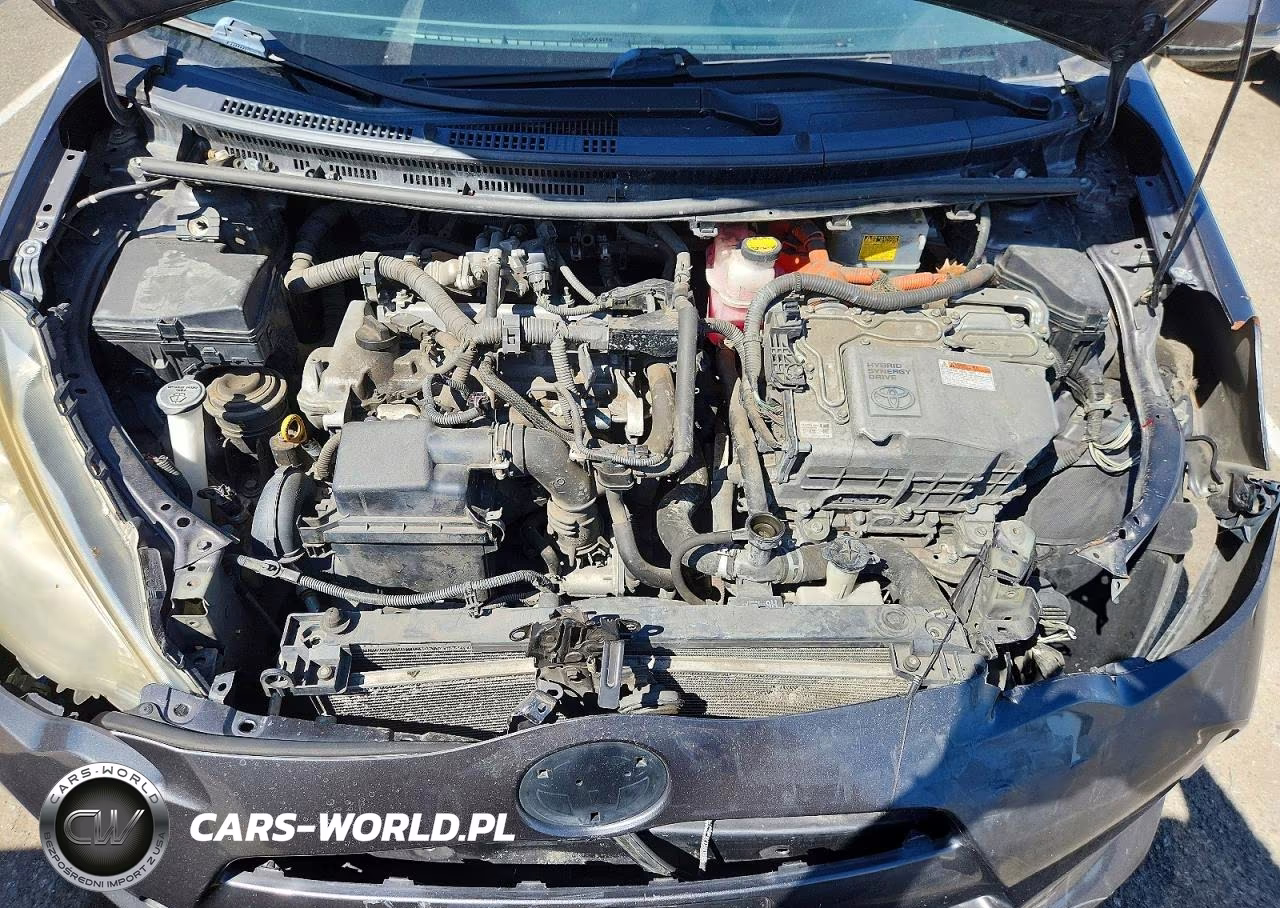 2012 Toyota Prius C Three VIN:JTDKDTB37C1017835 - 11