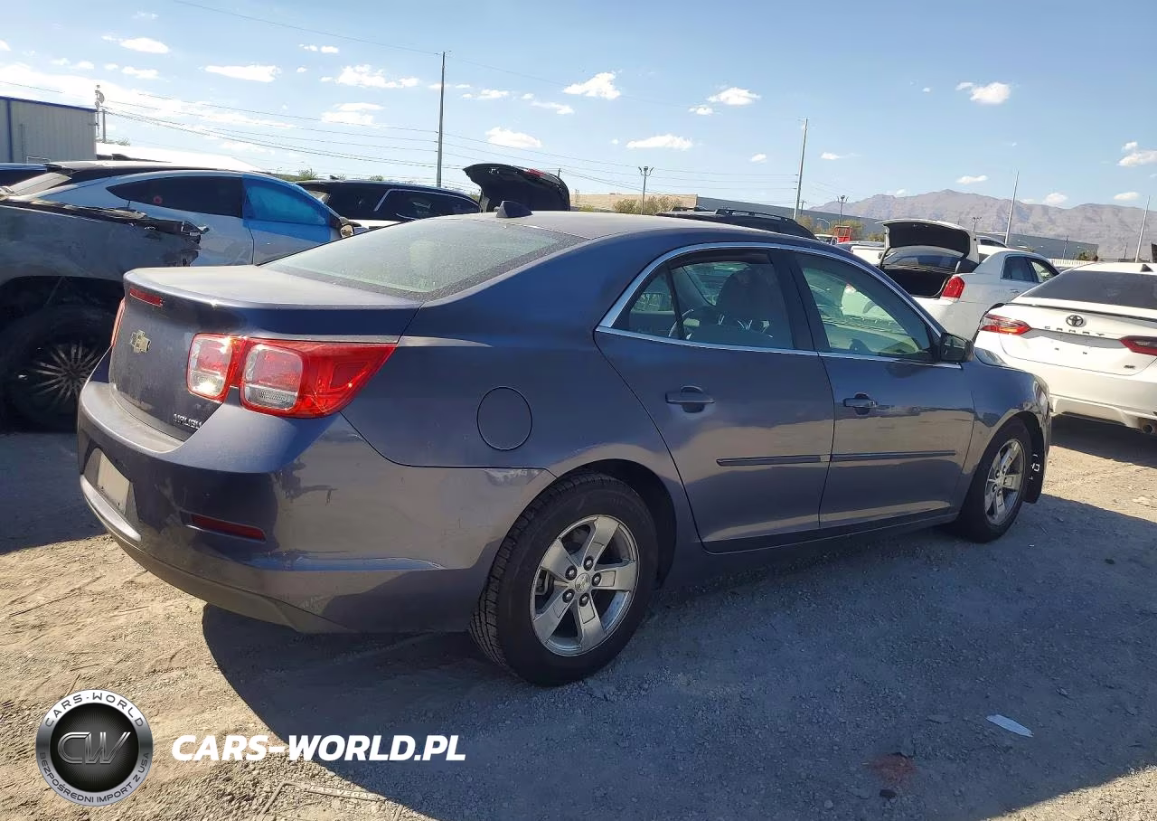 2013 Chevrolet Malibu Ls VIN:1G11B5SA1DF321431 - 3