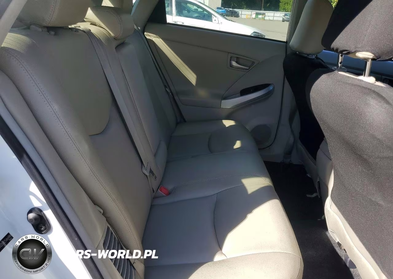 2012 Toyota Prius Two VIN:JTDKN3DU6C5466984 - 11