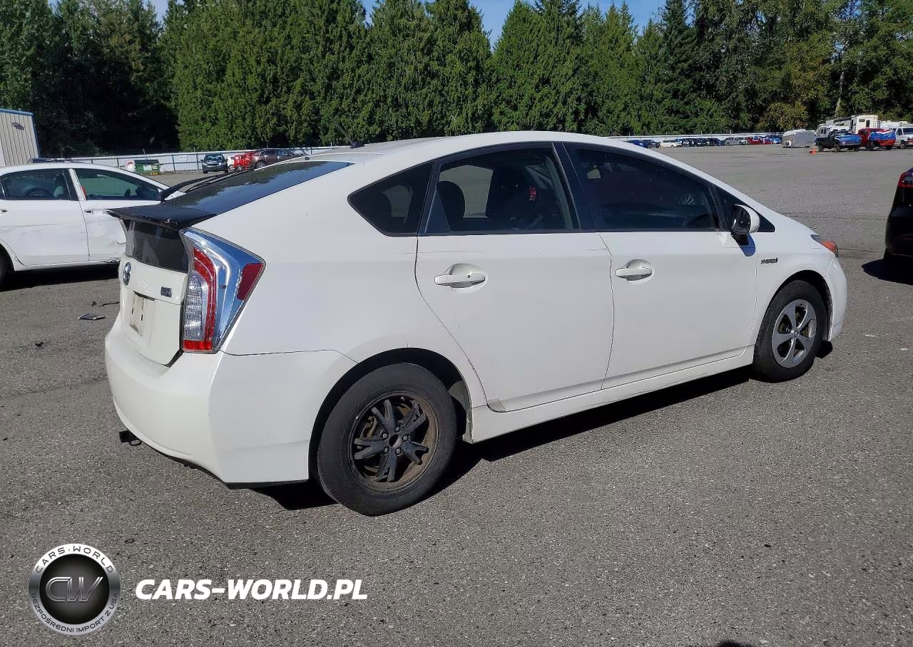 2012 Toyota Prius Two VIN:JTDKN3DU6C5466984 - 3