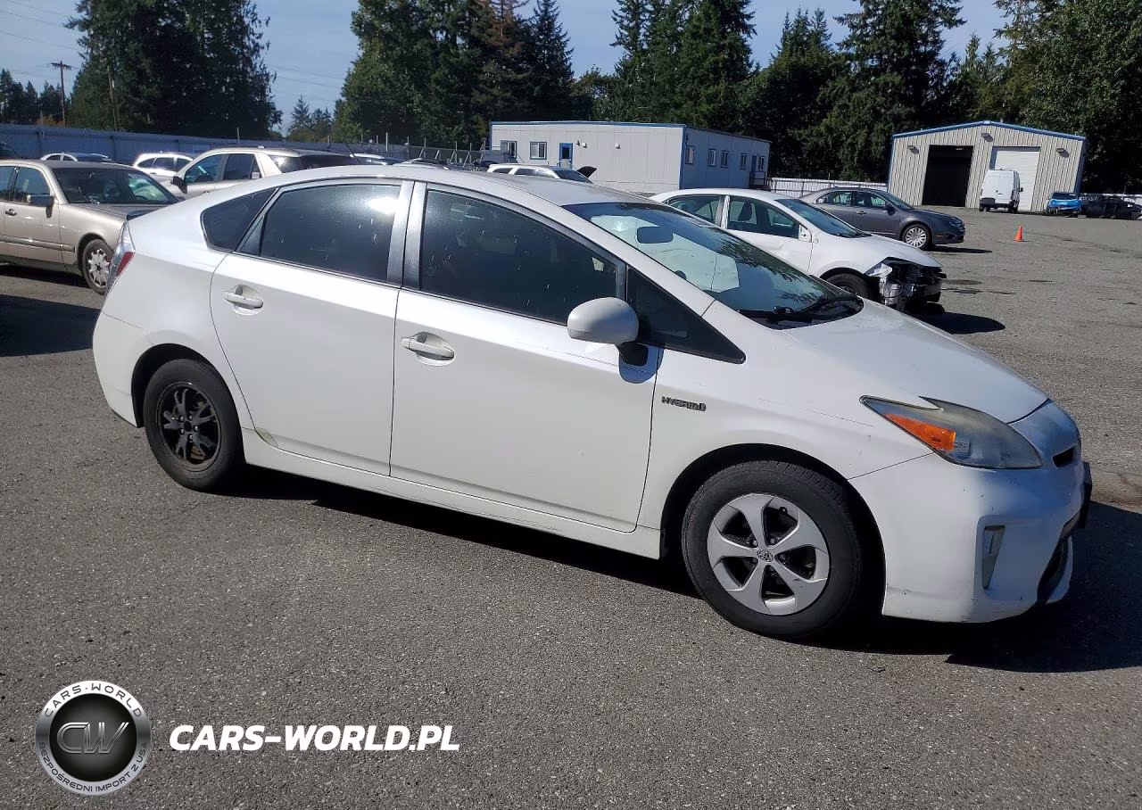 2012 Toyota Prius Two VIN:JTDKN3DU6C5466984 - 4