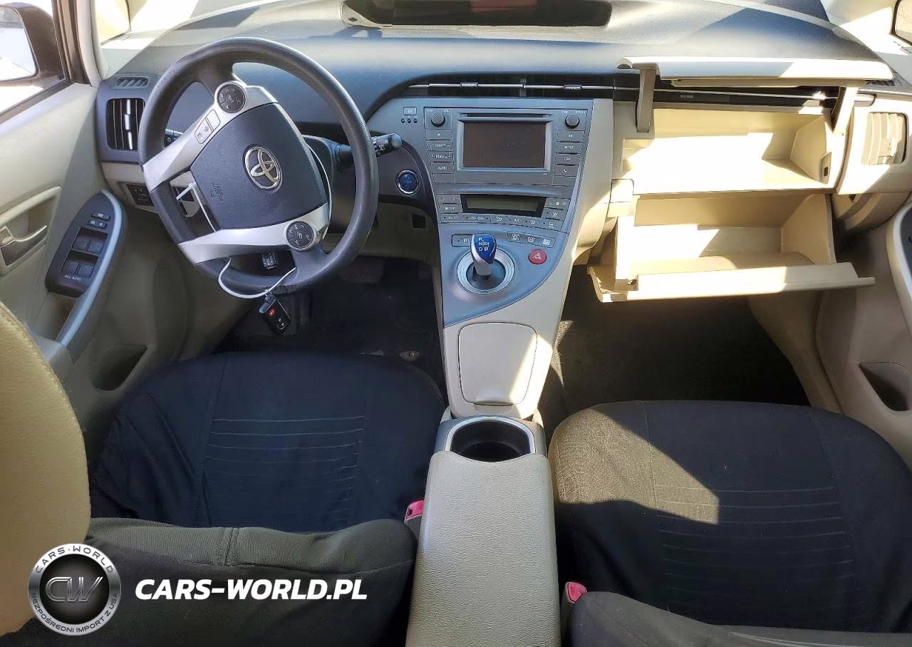 2012 Toyota Prius Two VIN:JTDKN3DU6C5466984 - 8