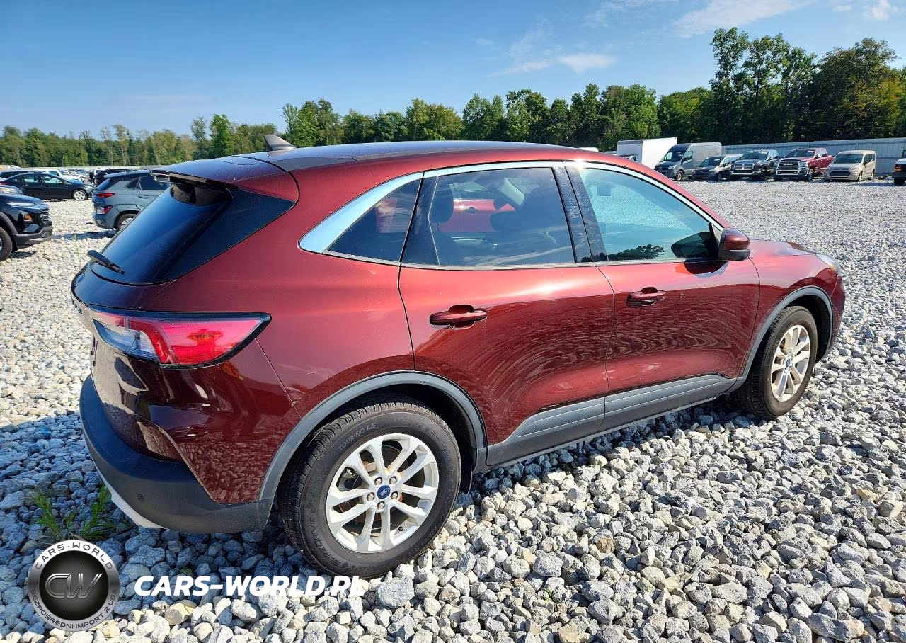 2021 Ford Escape Se VIN:1FMCU0G61MUA67650 - 3