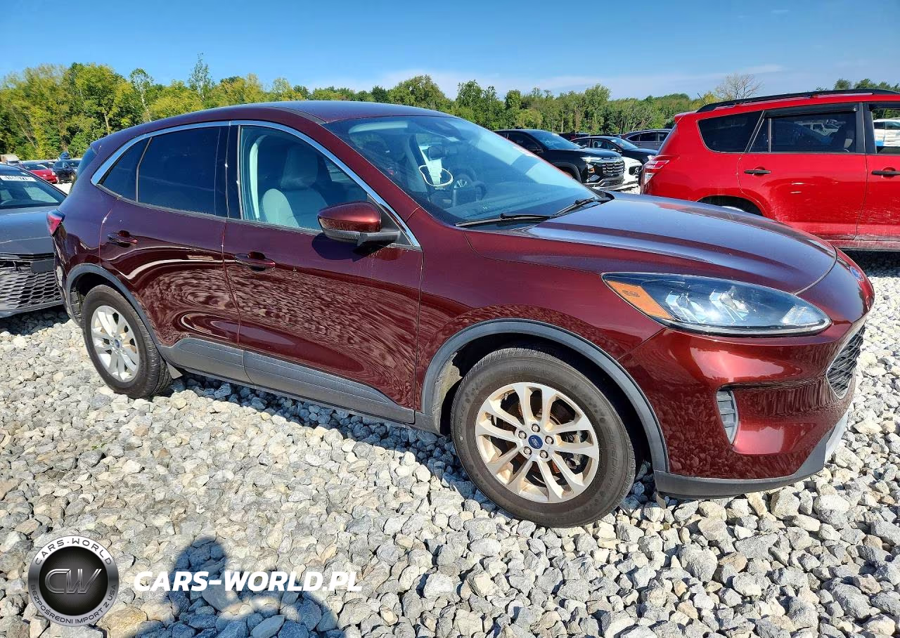 2021 Ford Escape Se VIN:1FMCU0G61MUA67650 - 4