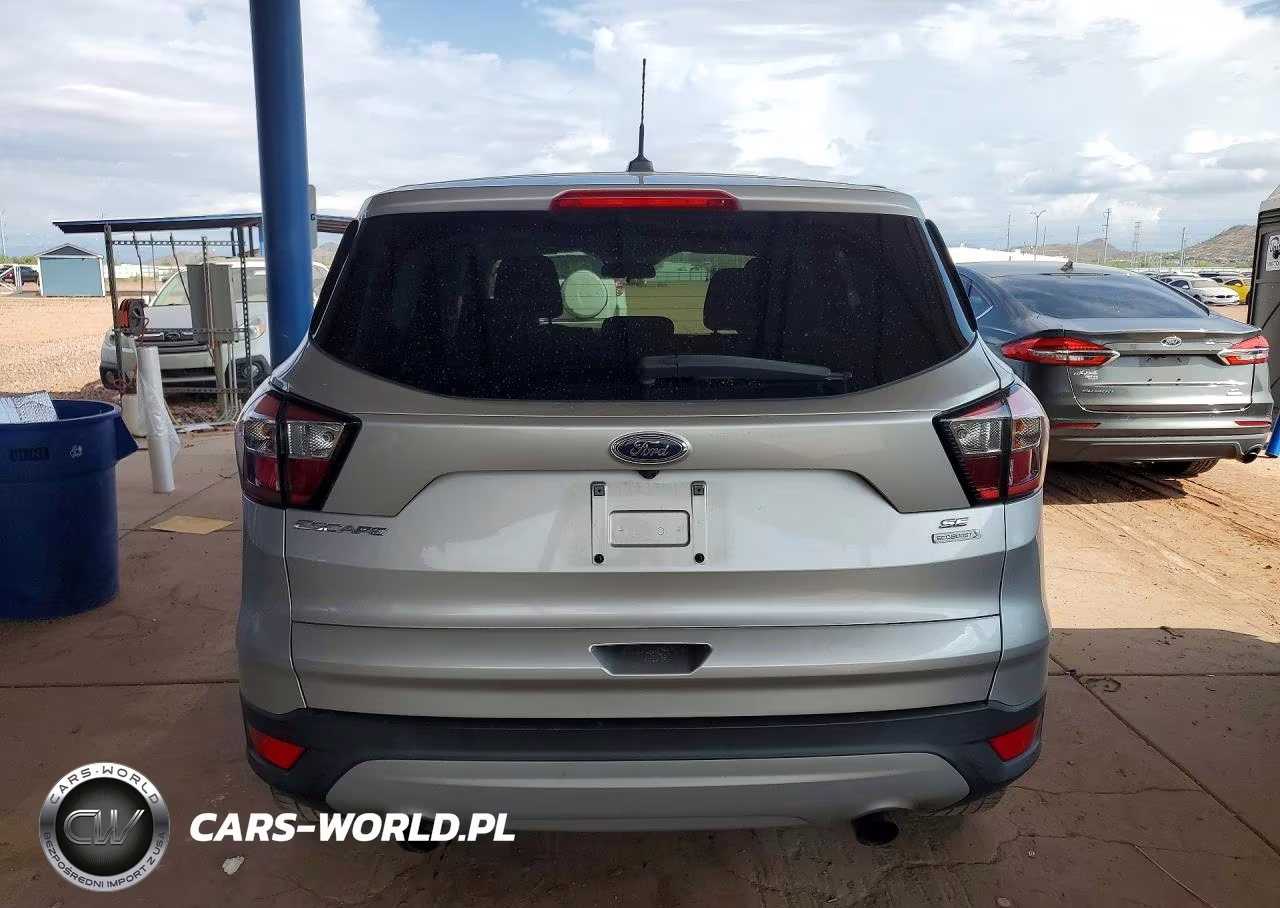 2017 Ford Escape Se VIN:1FMCU0GDXHUE24117 - 6