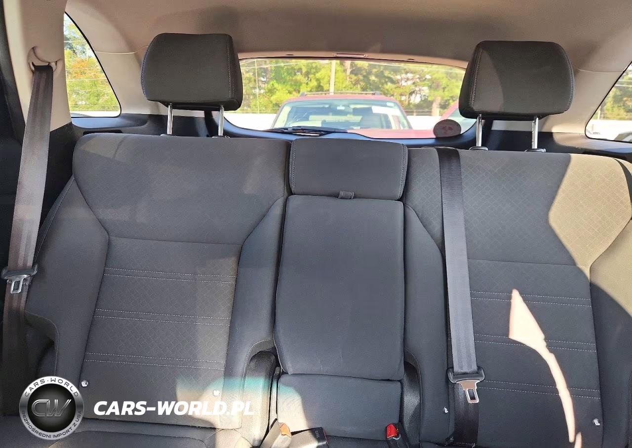 2016 Kia Sorento L VIN:5XYPG4A36GG087529 - 10