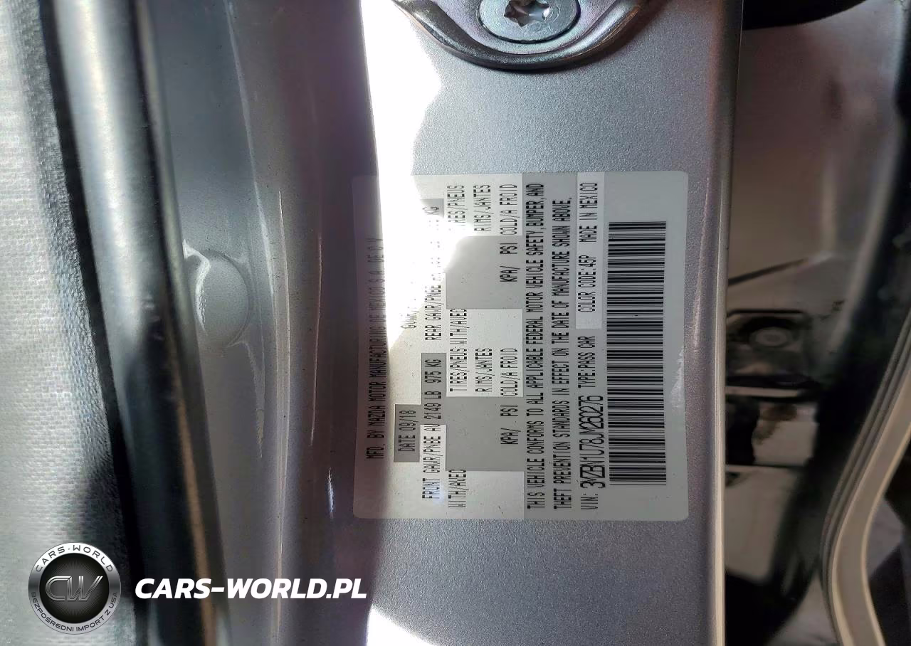 2018 Mazda 3 Sport VIN:3MZBN1U78JM260276 - 12