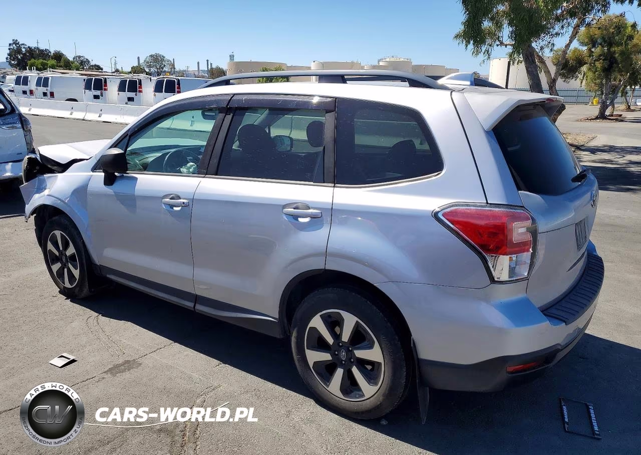 2018 Subaru Forester 2.5I Premium VIN:JF2SJAEC7JH578437 - 2