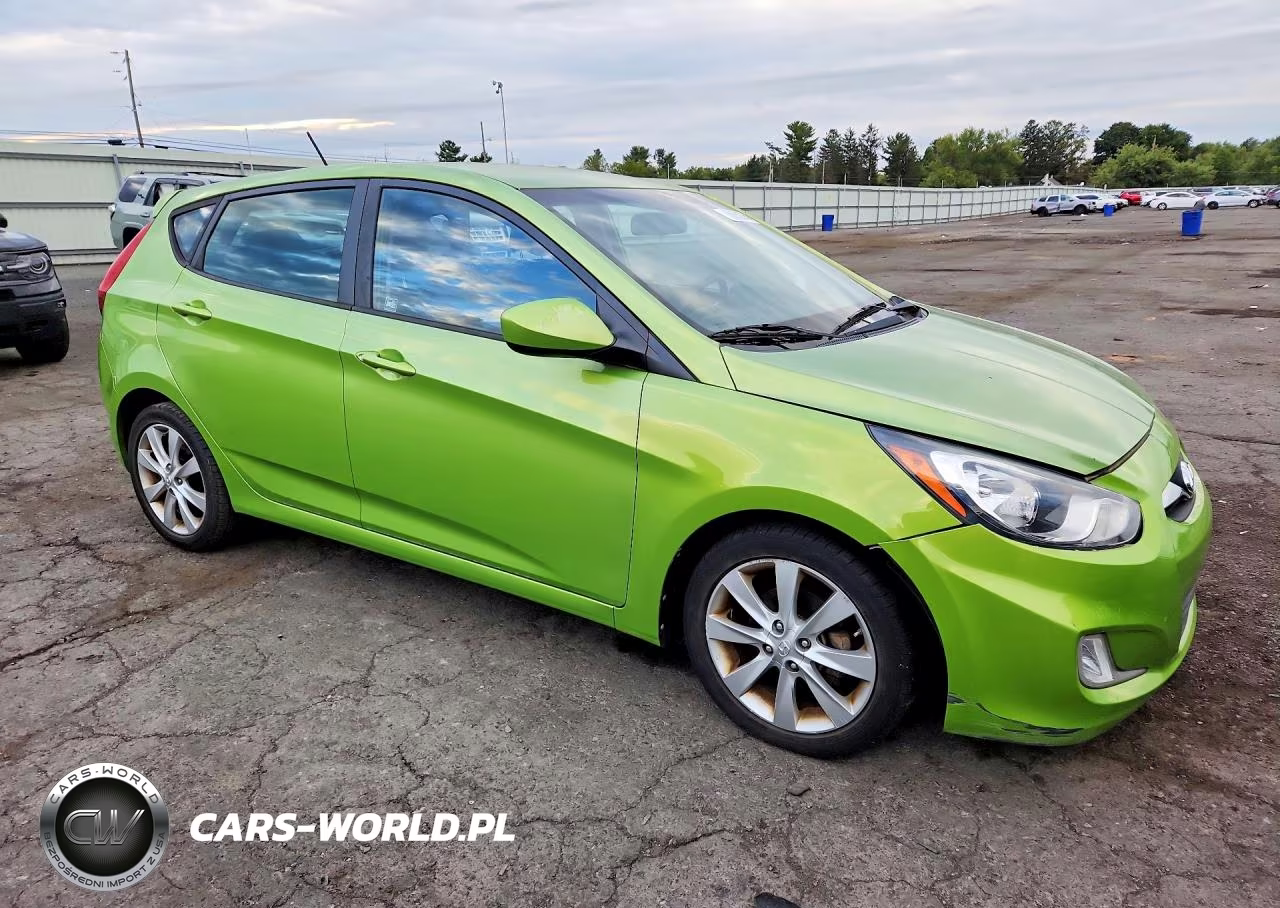 2012 Hyundai Accent Se VIN:KMHCU5AE2CU037472 - 4