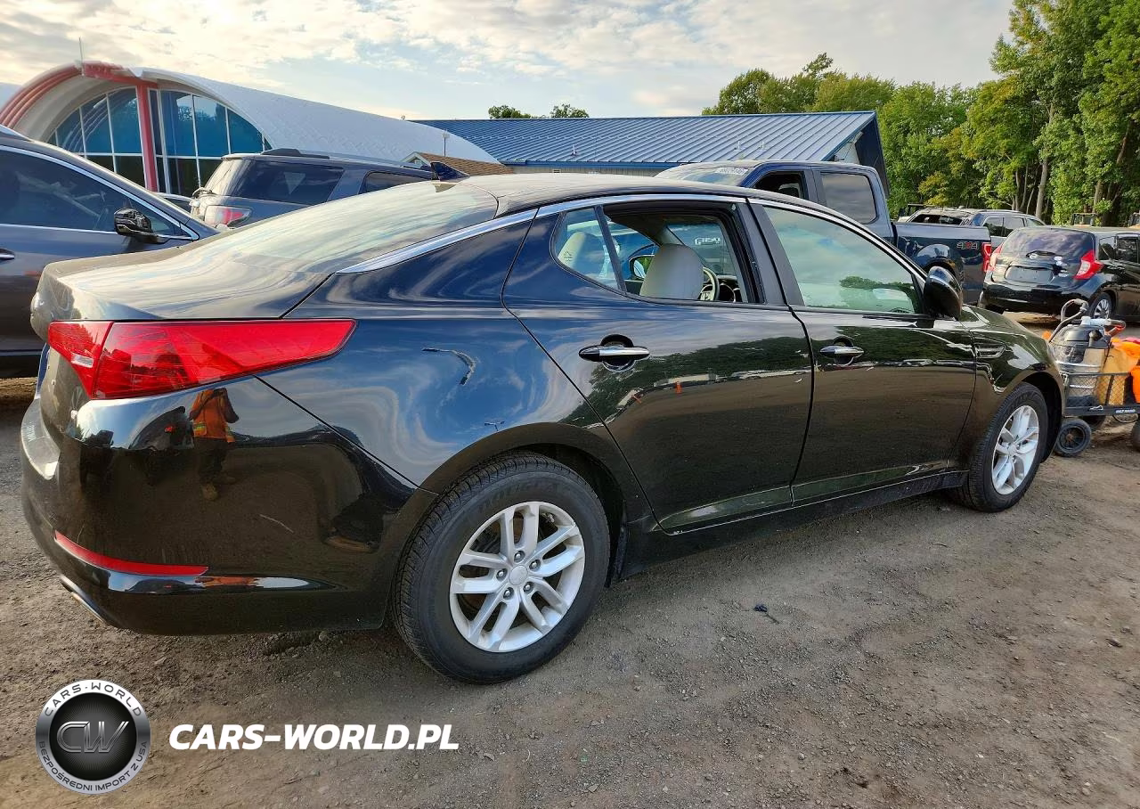 2013 Kia Optima Lx VIN:5XXGM4A77DG219354 - 3