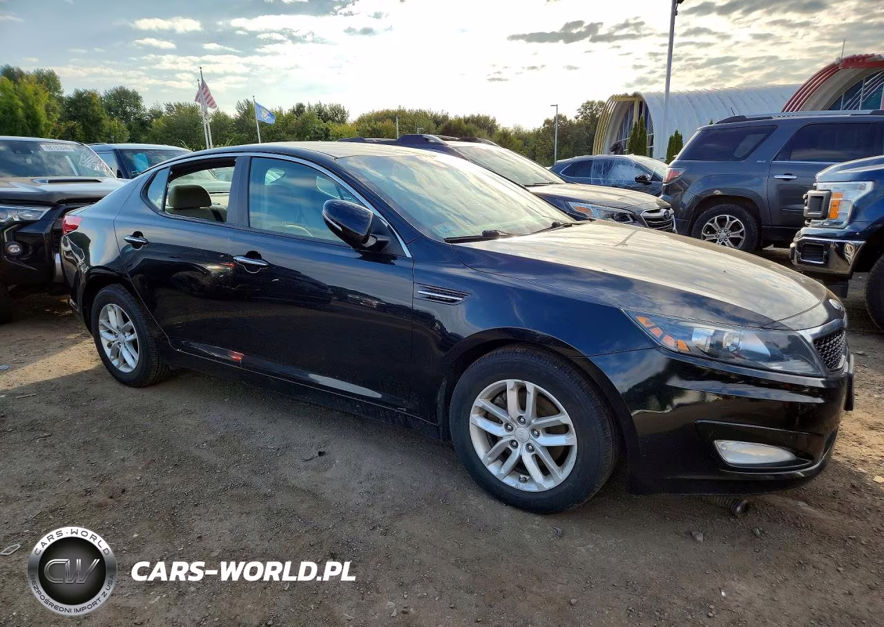 2013 Kia Optima Lx VIN:5XXGM4A77DG219354 - 4