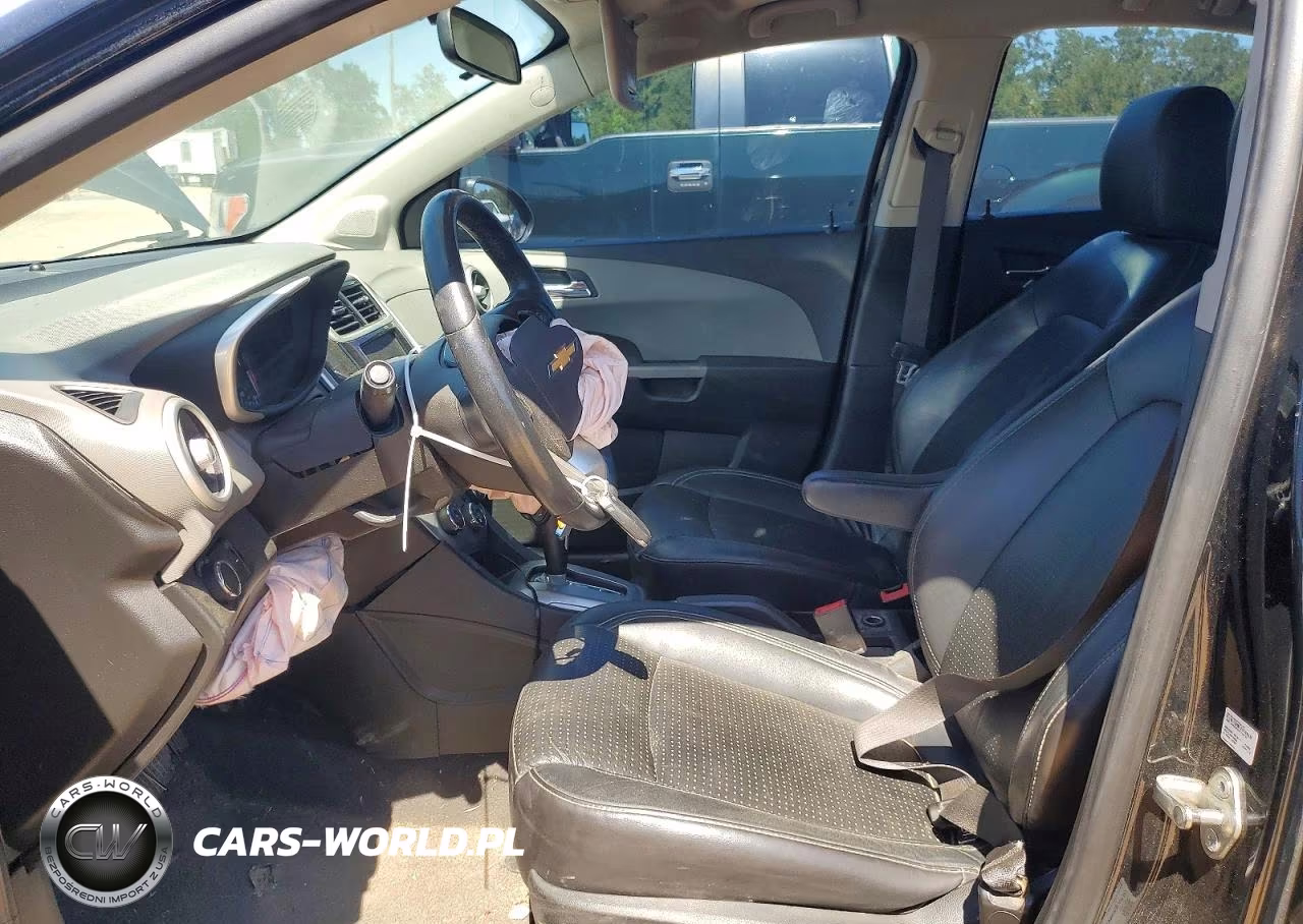 2019 Chevrolet Sonic Premier VIN:1G1JF5SB5K4122744 - 7