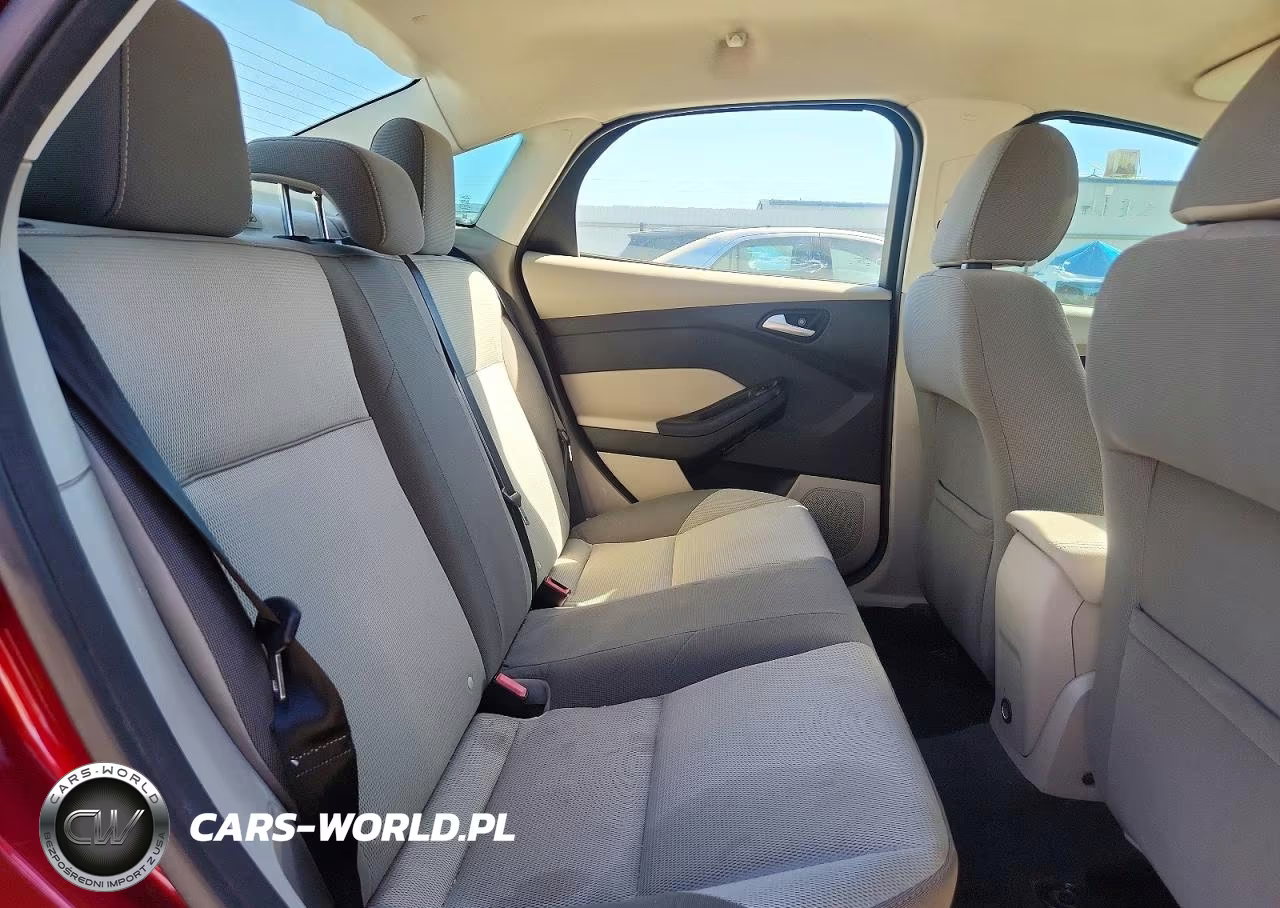 2014 Ford Focus Se VIN:1FADP3F22EL210649 - 10