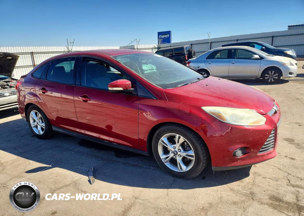 2014 Ford Focus Se VIN:1FADP3F22EL210649 - 4