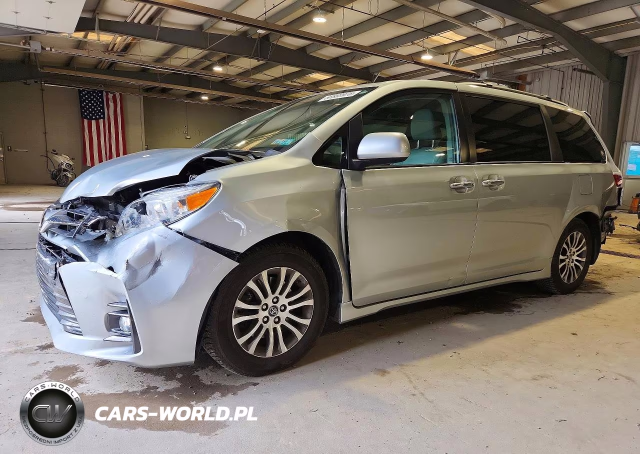 2019 Toyota Sienna Xle 8-Passenger