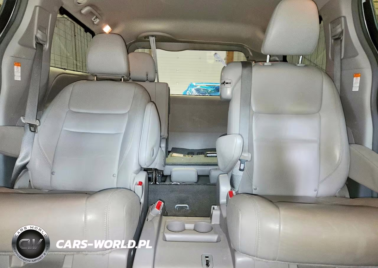 2019 Toyota Sienna Xle 8-Passenger VIN:5TDYZ3DC1KS996519 - 10