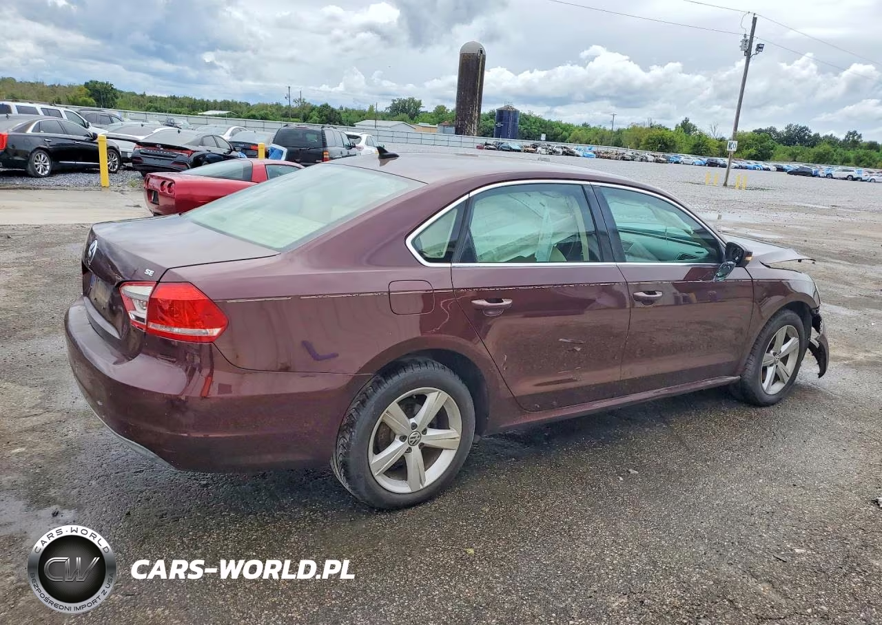 2013 Volkswagen Passat Se VIN:1VWBH7A32DC106213 - 3