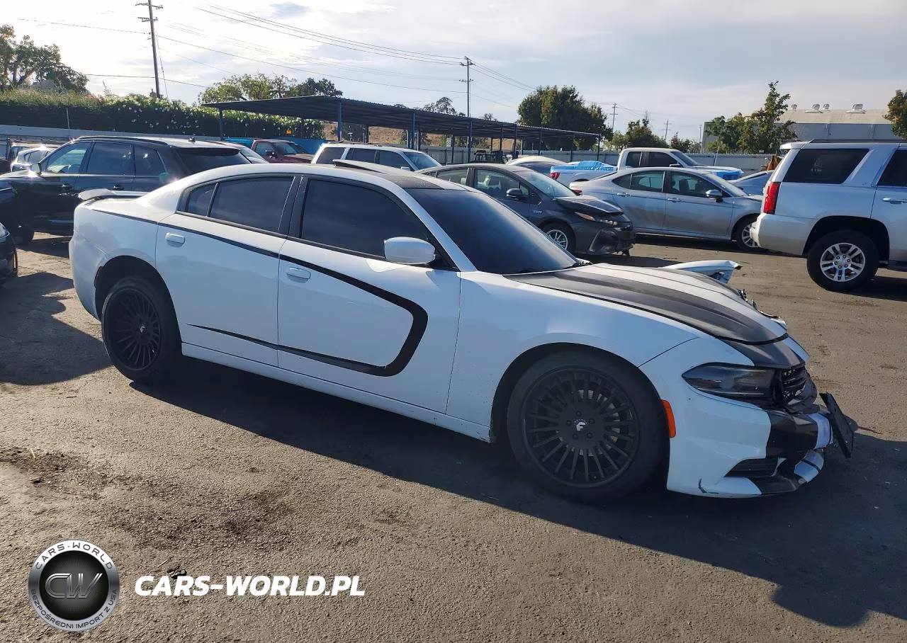 2019 Dodge Charger Sxt VIN:2C3CDXBG7KH728115 - 4