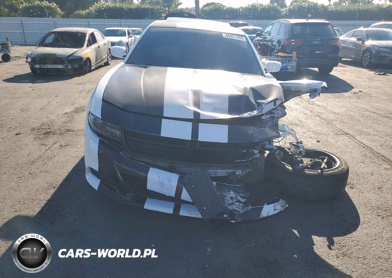 2019 Dodge Charger Sxt VIN:2C3CDXBG7KH728115 - 5