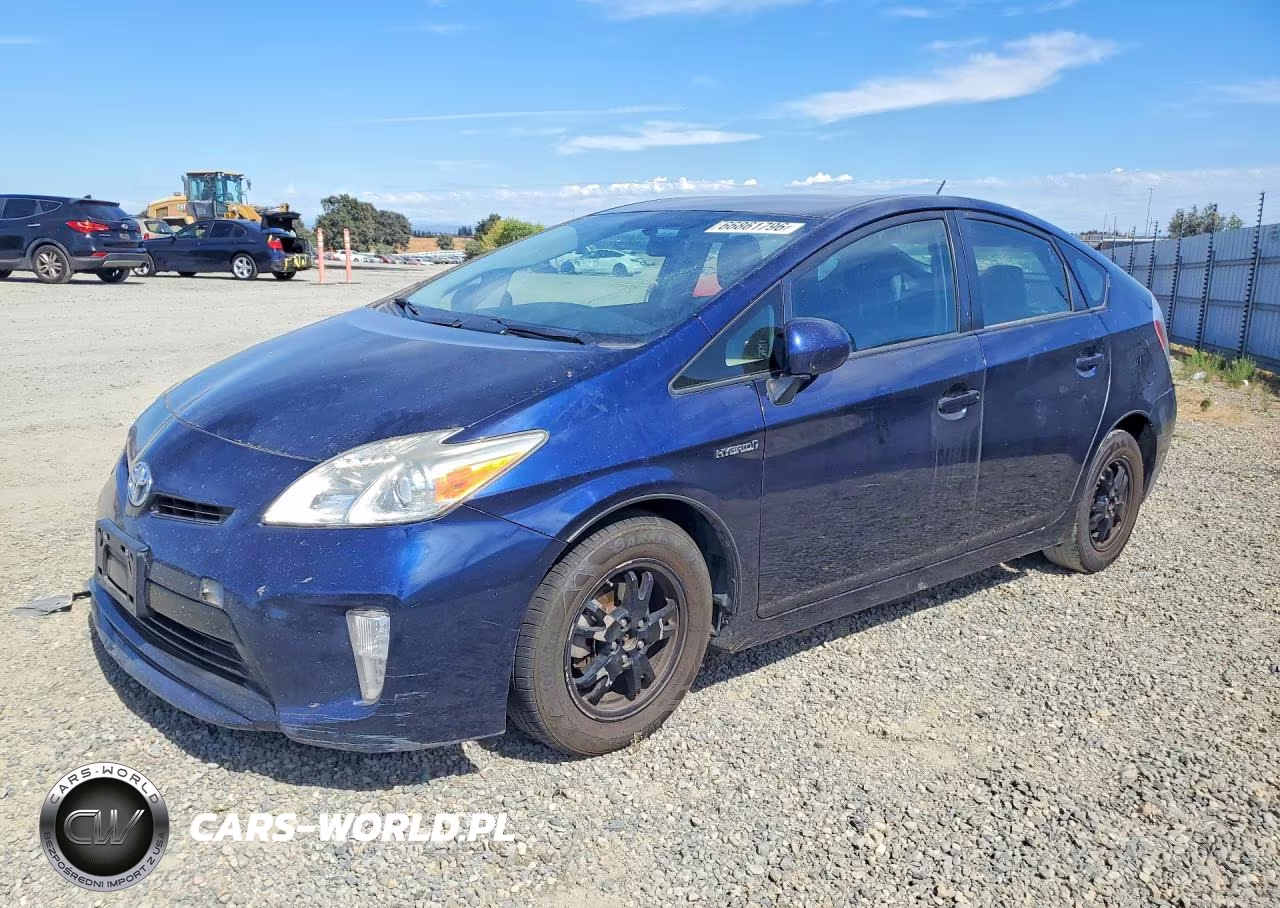 2015 Toyota Prius Three – zdjęcie 1 z 12