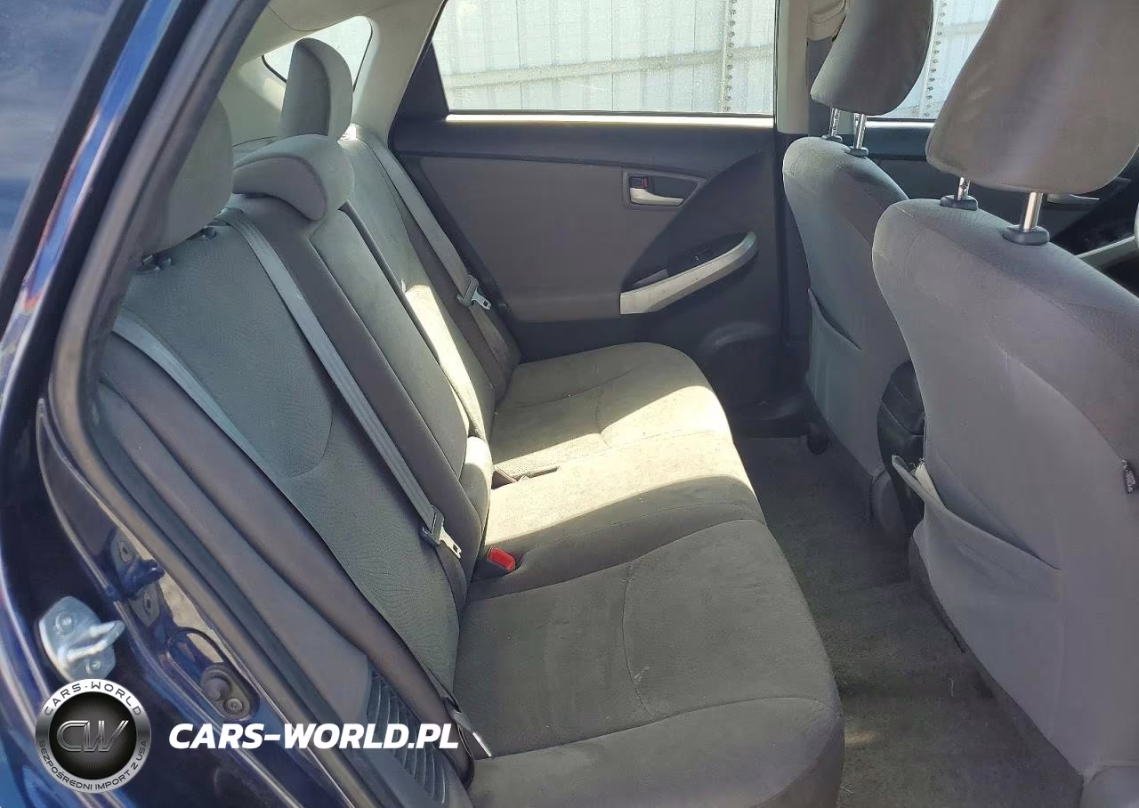 2015 Toyota Prius Three VIN:JTDKN3DU9F0472358 - 10