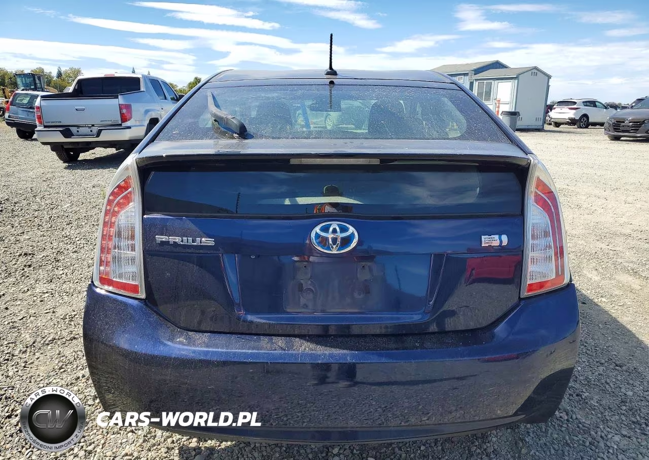 2015 Toyota Prius Three VIN:JTDKN3DU9F0472358 - 6