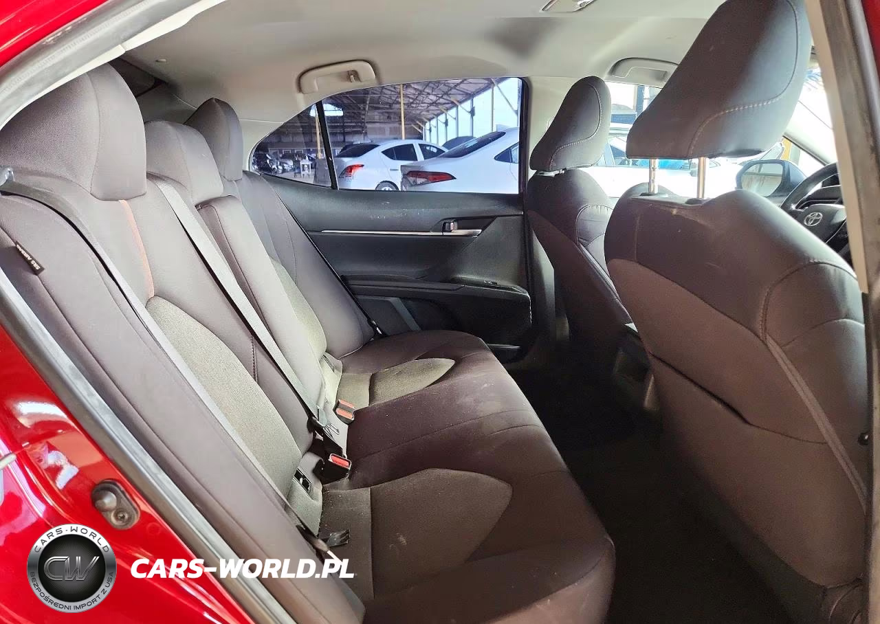 2019 Toyota Camry Le VIN:4T1B11HK2KU785145 - 10