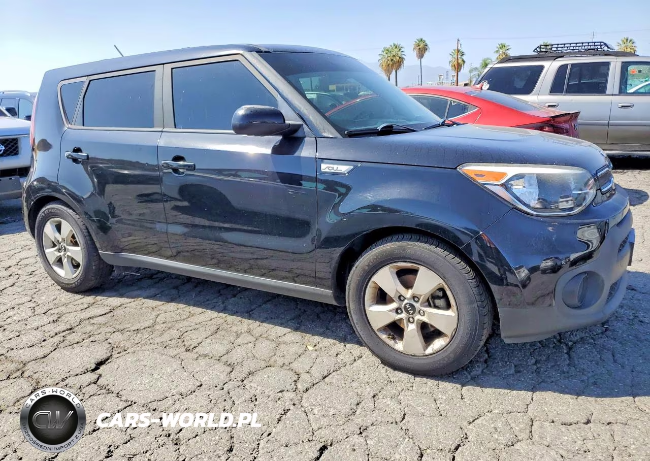 2017 Kia Soul Base VIN:KNDJN2A24H7419442 - 4