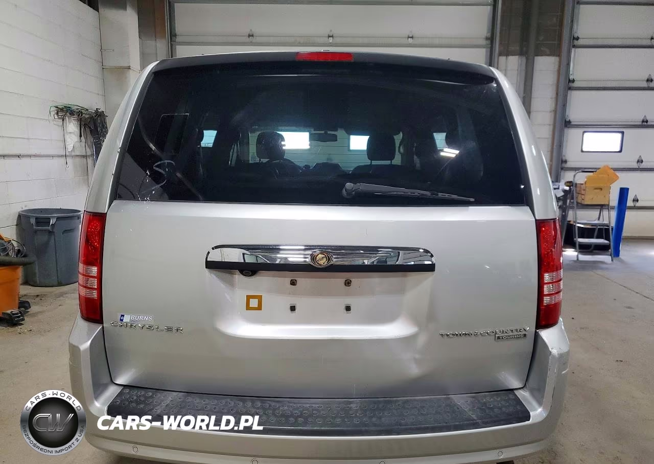 2010 Chrysler Town & Country Touring VIN:2A4RR5D10AR217756 - 6