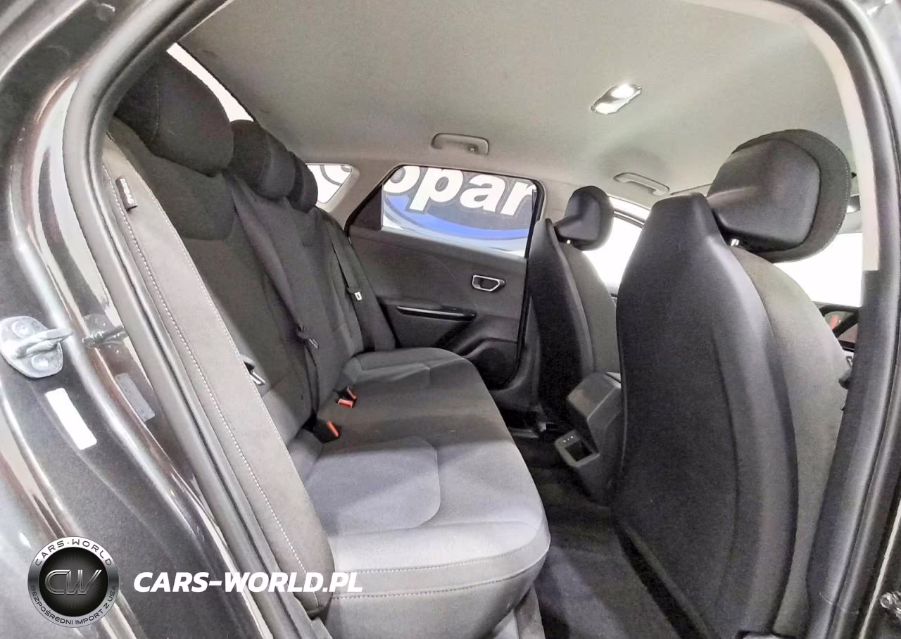 2025 Kia K4 Lx VIN:3KPFT4DE2SE196094 - 10