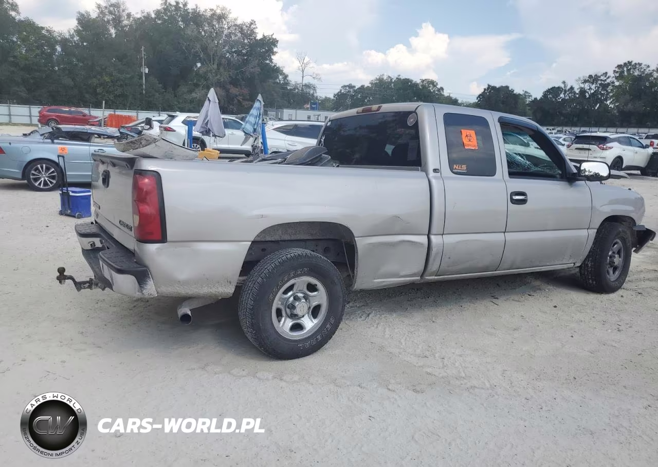 2004 Chevrolet Silverado C1500 VIN:2GCEC19T541183387 - 3