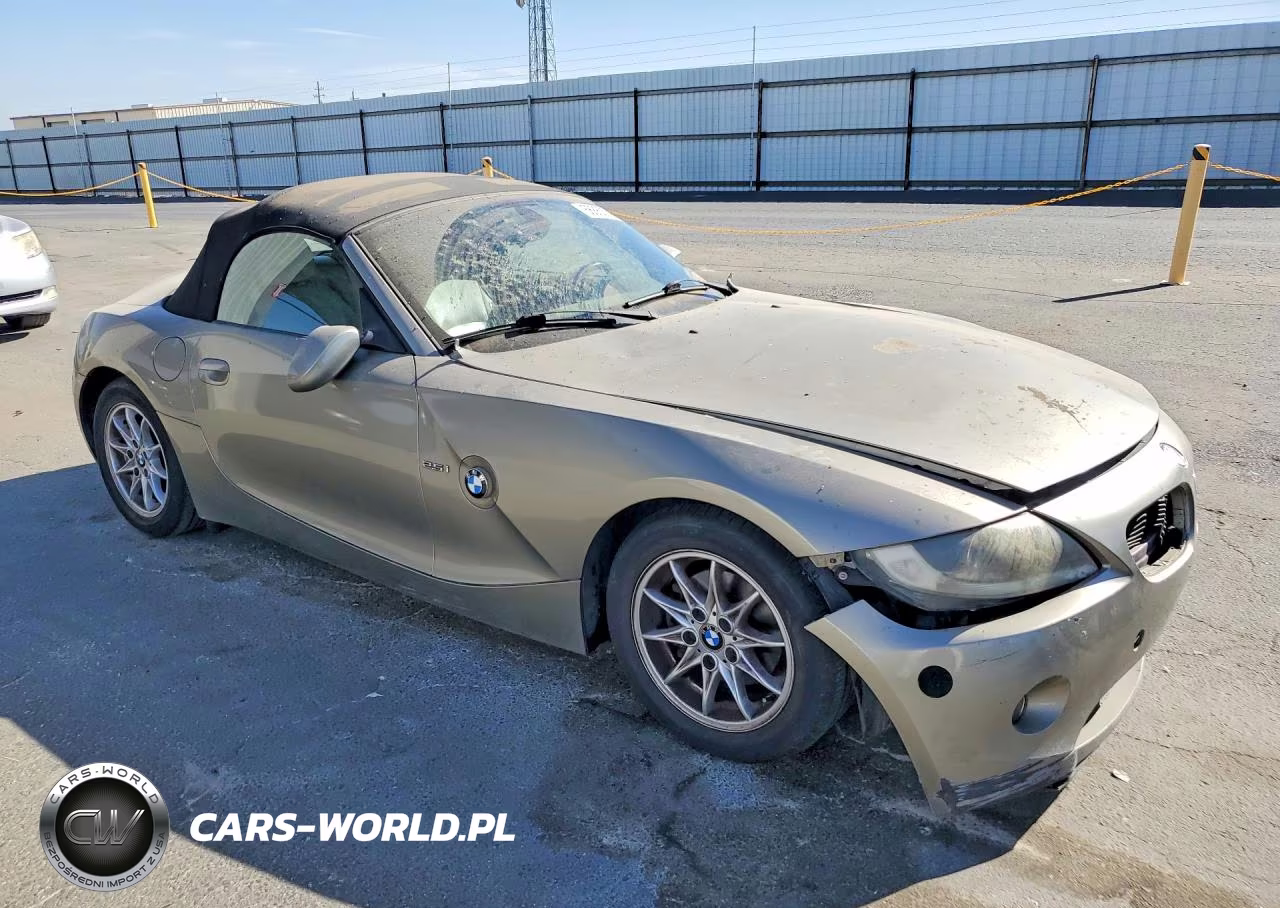 2005 BMW Z4 2.5 VIN:4USBT33585LS54774 - 4