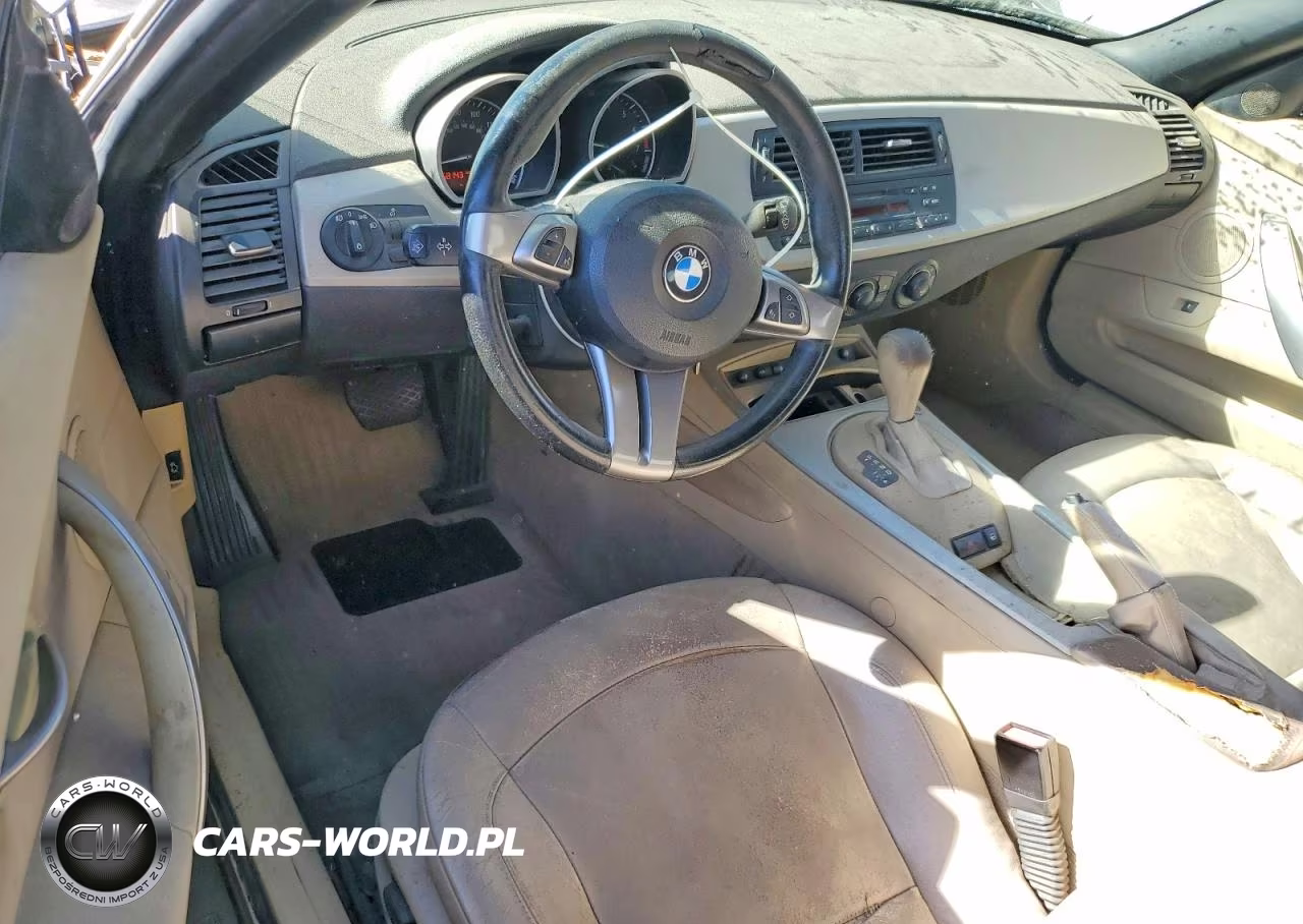 2005 BMW Z4 2.5 VIN:4USBT33585LS54774 - 8